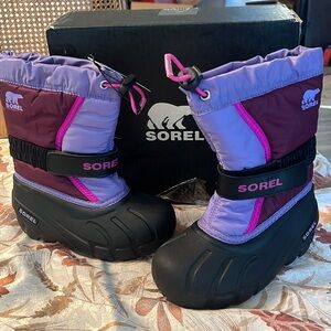 New Purple Sorel winter boots